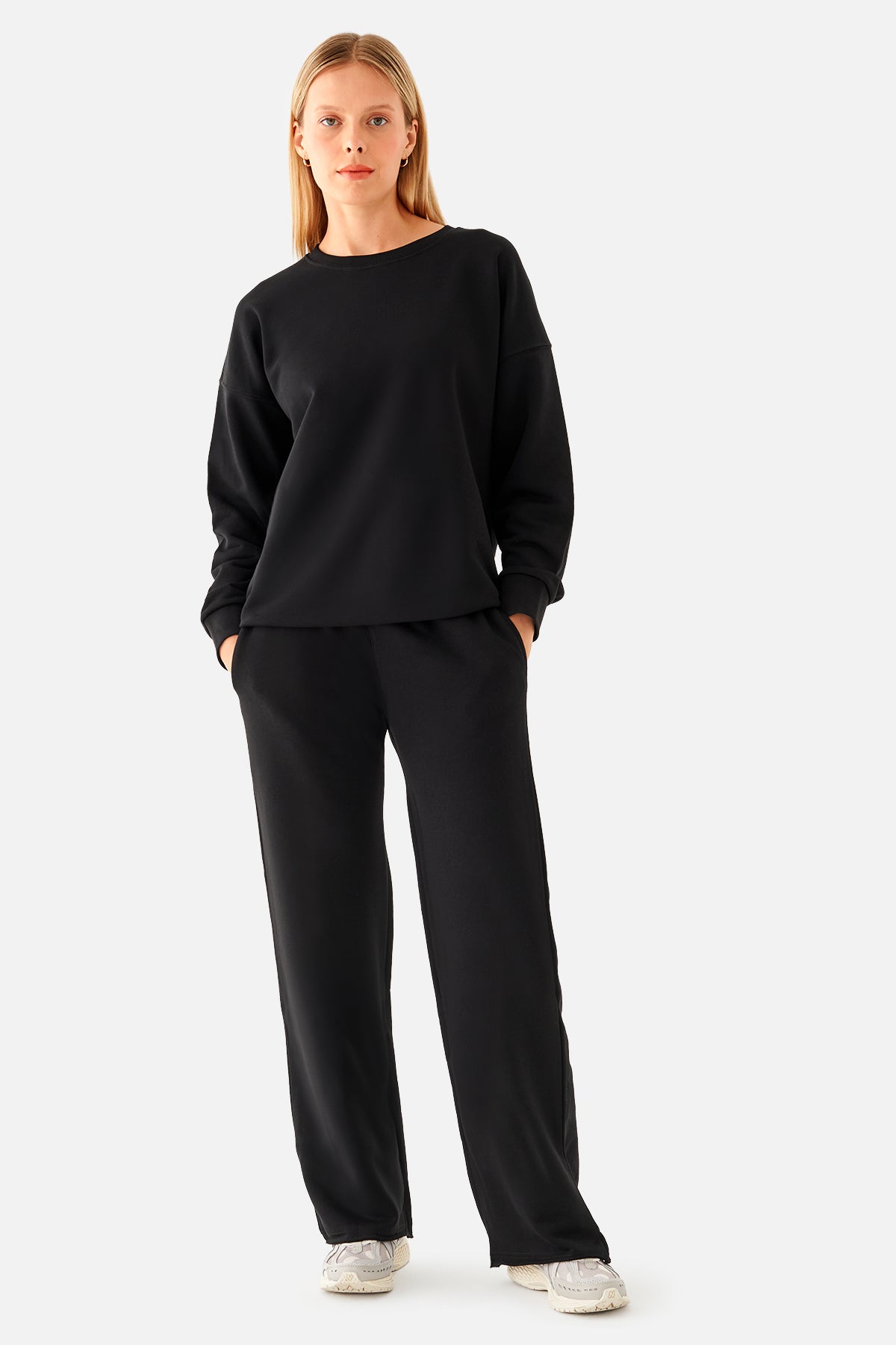 Amelia Flare Sweatpants - Black