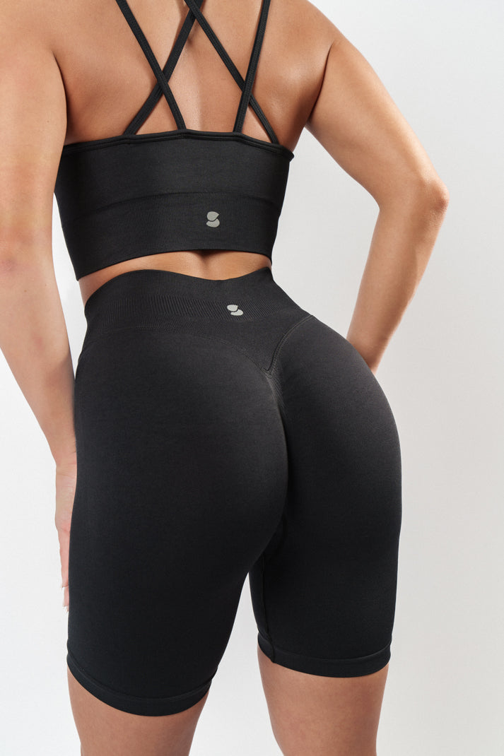 Jade Scrunch Seamless Biker - Black