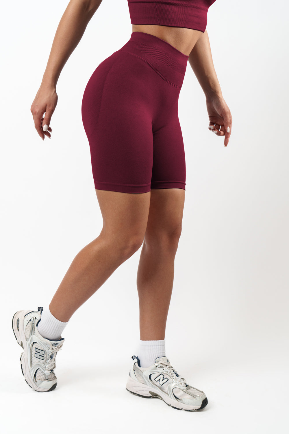 Jade Scrunch Seamless Biker - Maroon