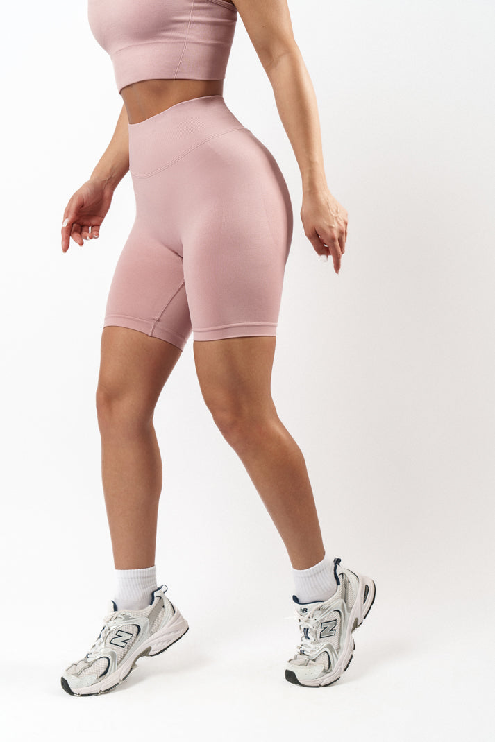 Jade Scrunch Seamless Biker - Powder