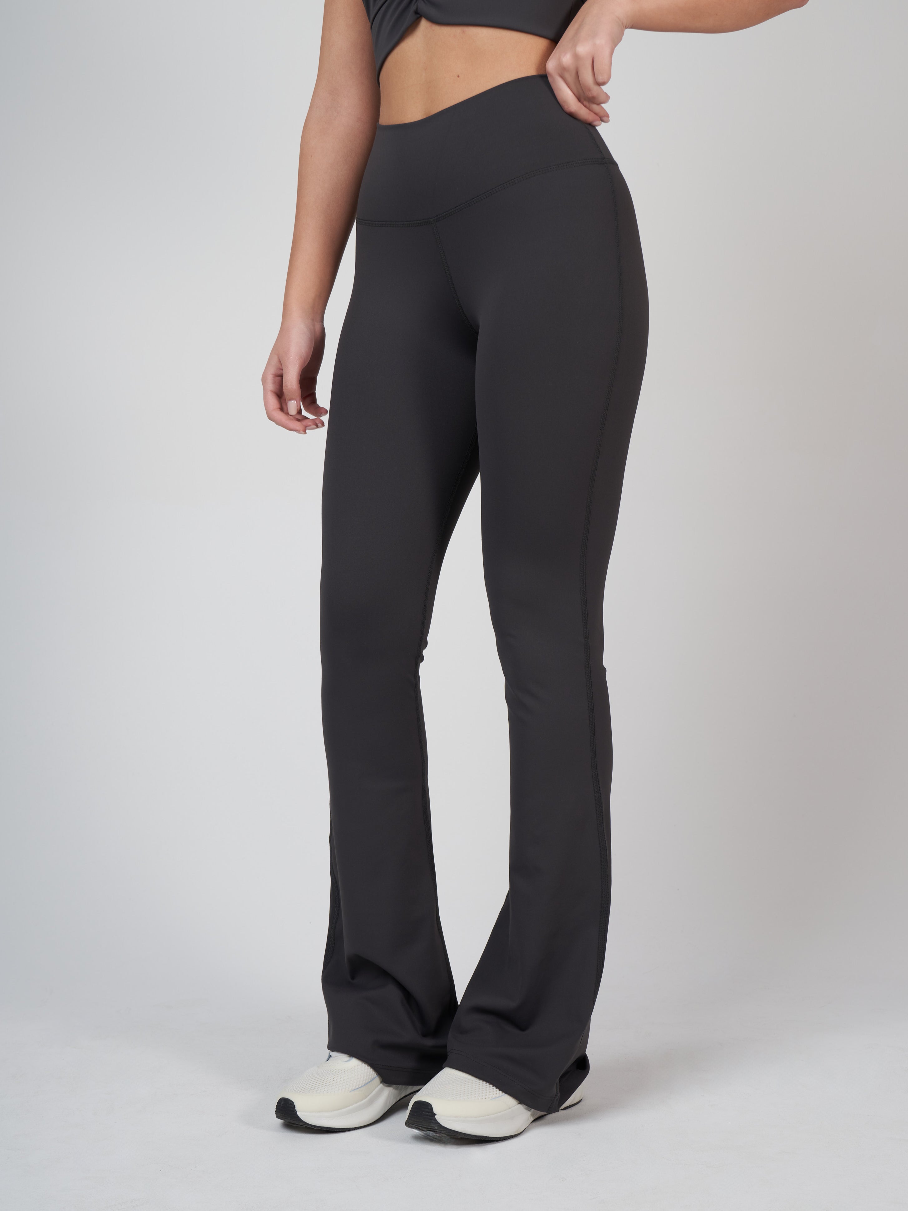 Liora Soft Flare Хеланки - Dark Grey