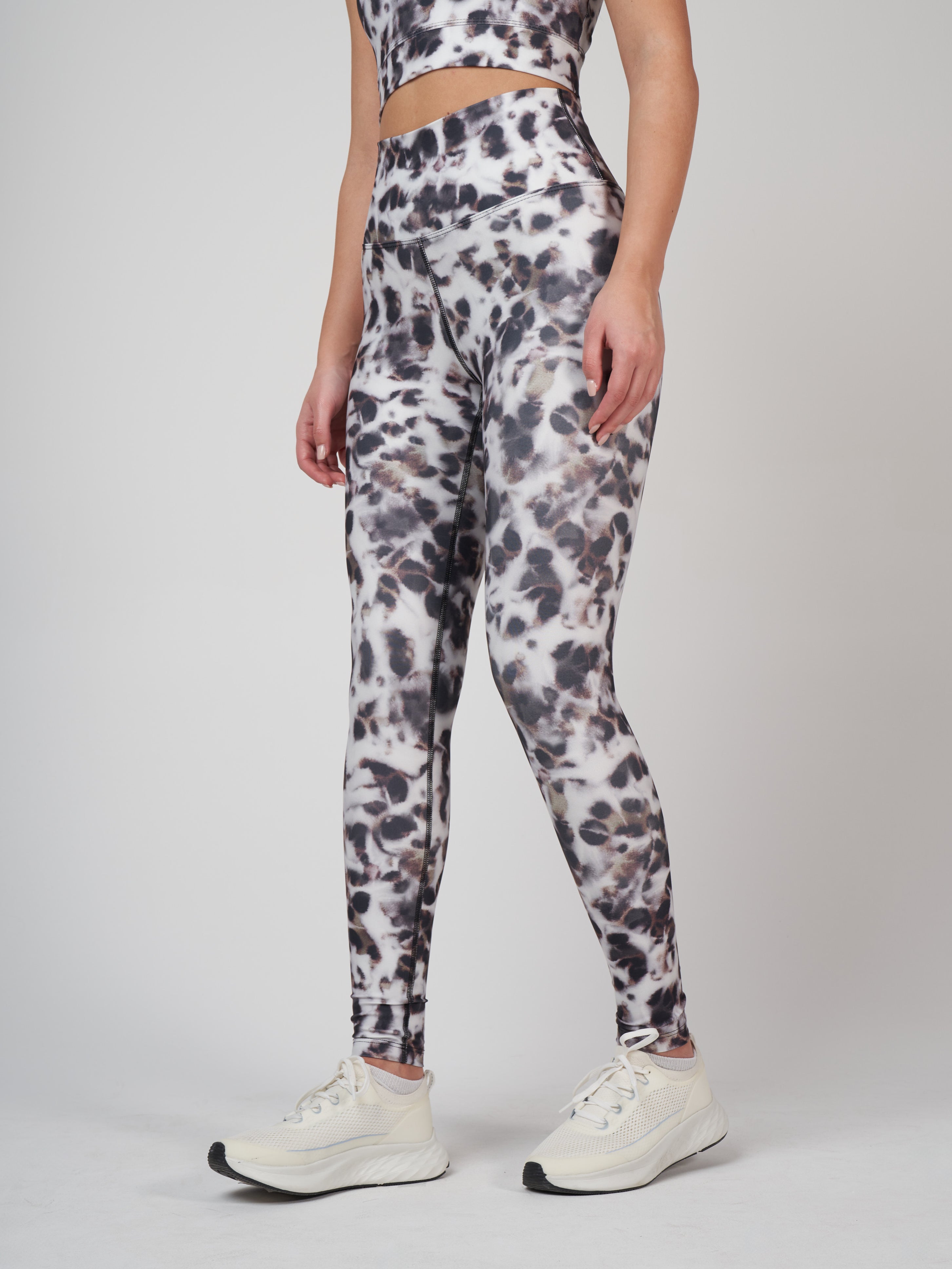 Snow Leopard Print Хеланки