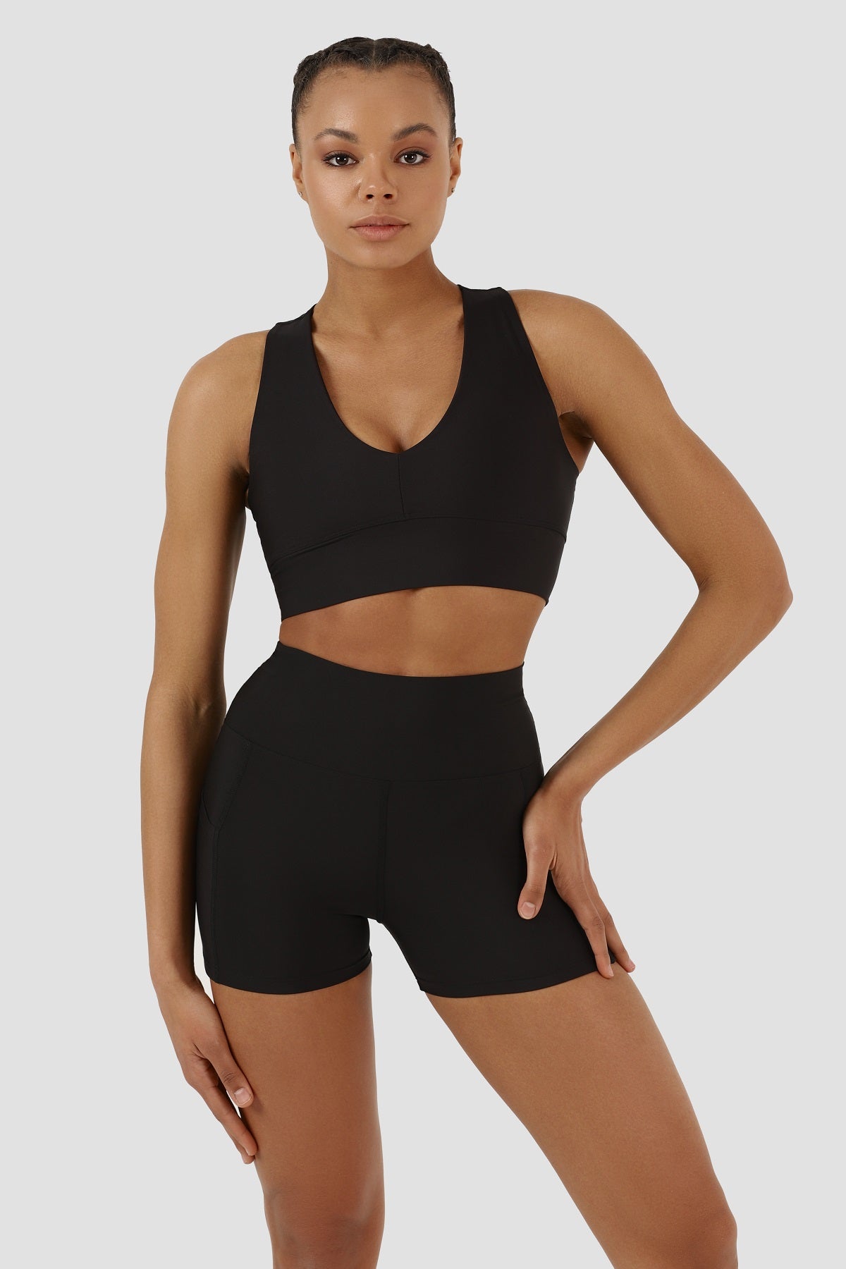 Gina Шорцеви - Black